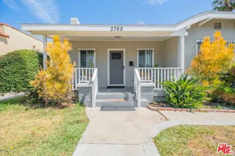 House For Sale in 3745, West 58th Place, Los Angeles, California