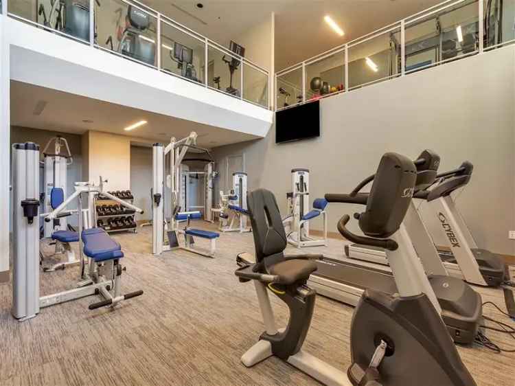 Rent Luxury Apartments in Dallas Near Katy Trail for Fitness and Relaxation