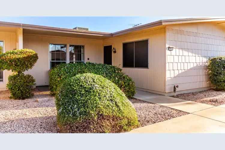 Buy Condo in Sun City with Spacious Outdoor Patio and Amenities