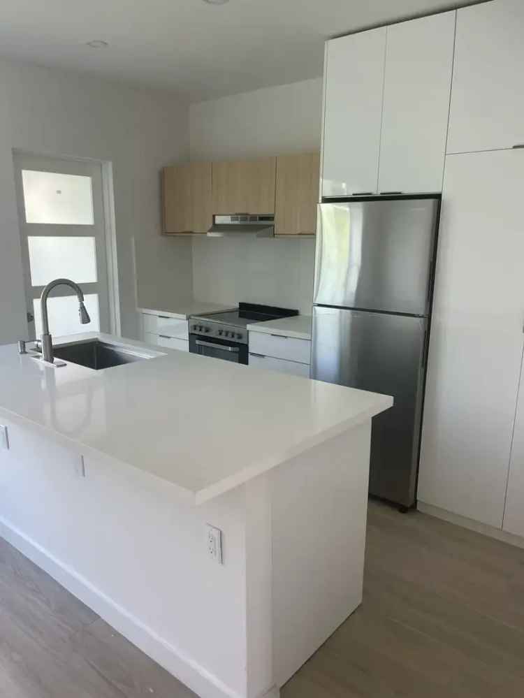 Rent 2 Bedroom Apartment in a Friendly Community with Modern Kitchen