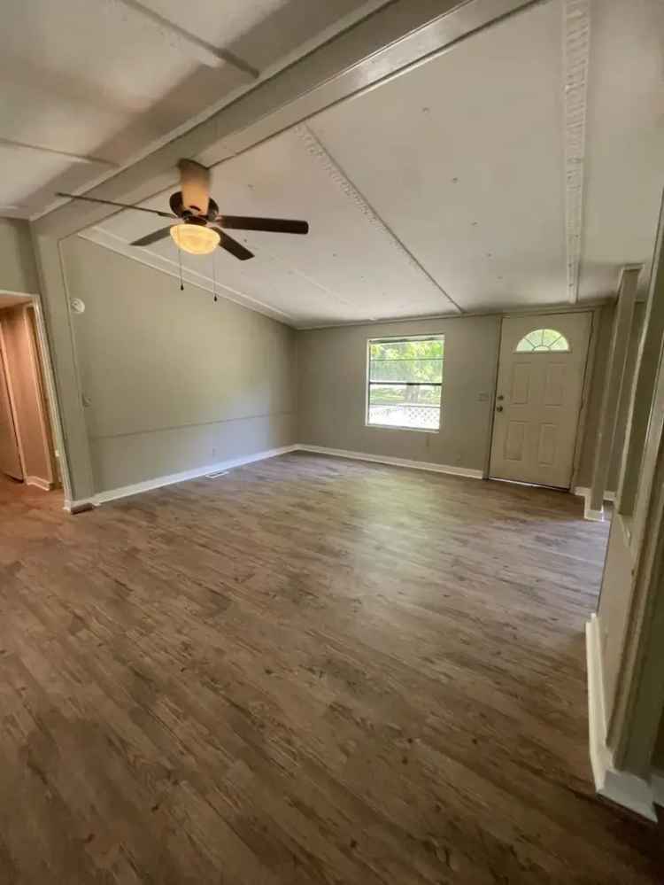 Rent 3 Bedroom Manufactured Home with Large Deck Near Costco