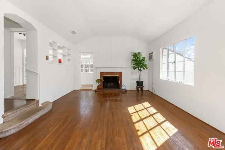 House For Sale in 6115, Glen Oak Street, Los Angeles, California