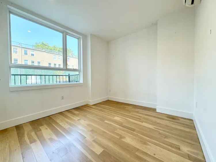 Rent Apartment Unit in Clinton Hill Brooklyn with Luxury Features