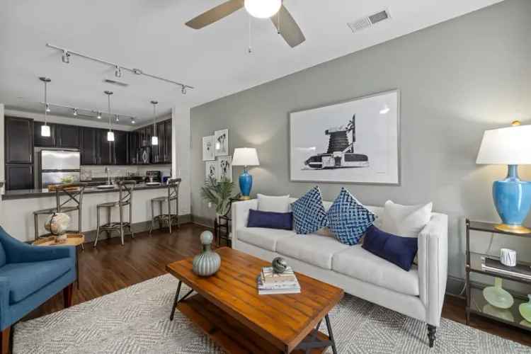 Rent Apartments in Midtown Green with Impressive Amenities and Finishes