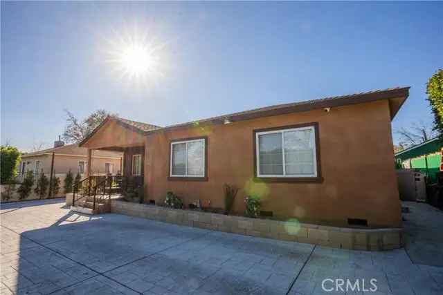 House For Sale in 6543, Rhodes Avenue, Los Angeles, California