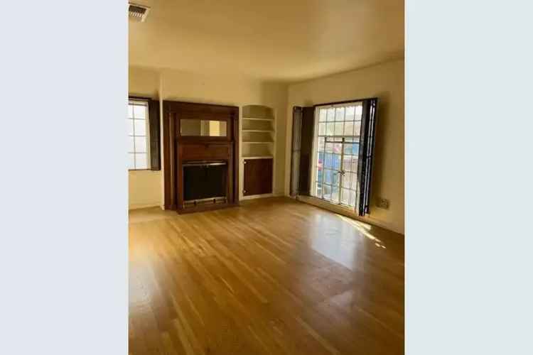 House For Sale in 2717, 22nd Street, Sacramento, California