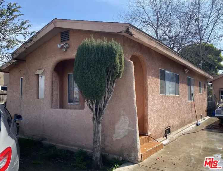 House For Sale in 646, West 99th Street, Los Angeles, California