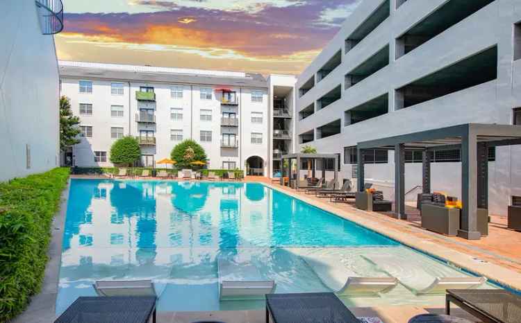 Rent Luxury Apartments in Dallas with Resort-Style Amenities