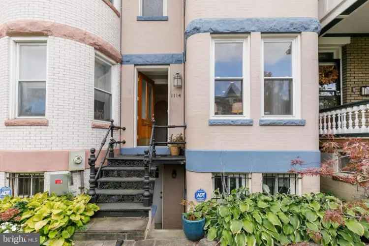 House For Sale in 1114, Fairmont Street Northwest, Washington, District of Columbia