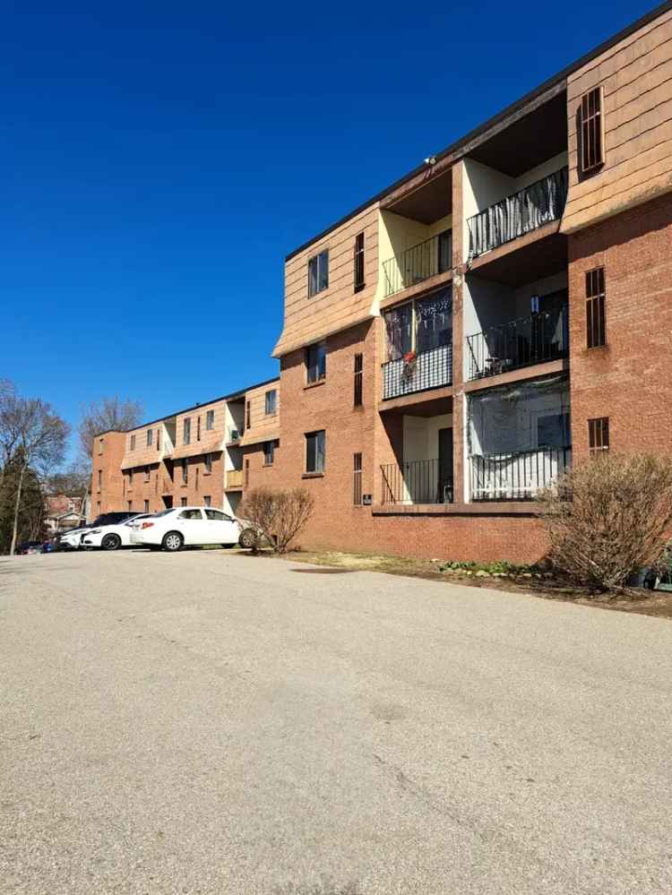 Rent Bellevue Apartments Conveniently Located Near Ohio River Blvd