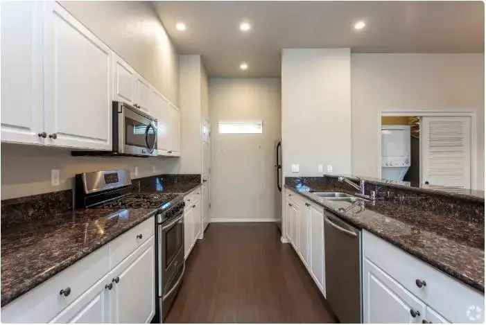 Rent 2 Bedroom Apartments in Clovis with Modern Features