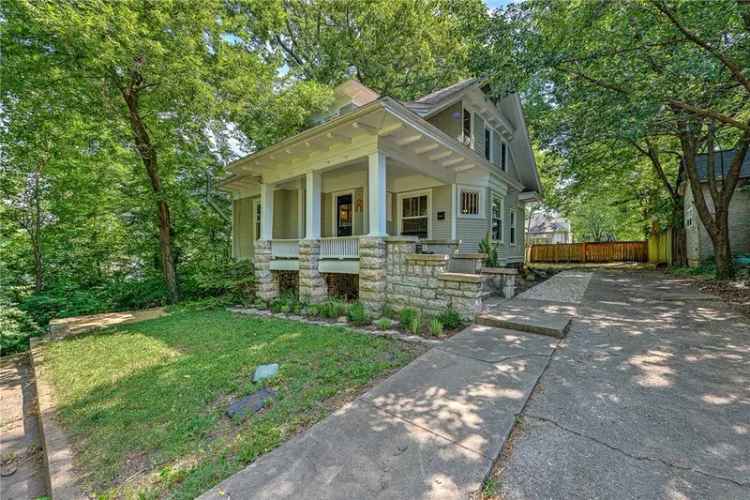 House For Sale in 413, South Madison Street, Siloam Springs, Arkansas