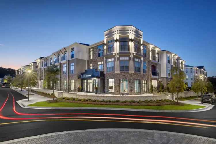 Rent Apartments at The Heights at Millcroft in North Gwinnett