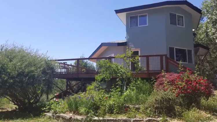 Rent Custom Ridge Top Home with Amazing Views in Russian River Valley