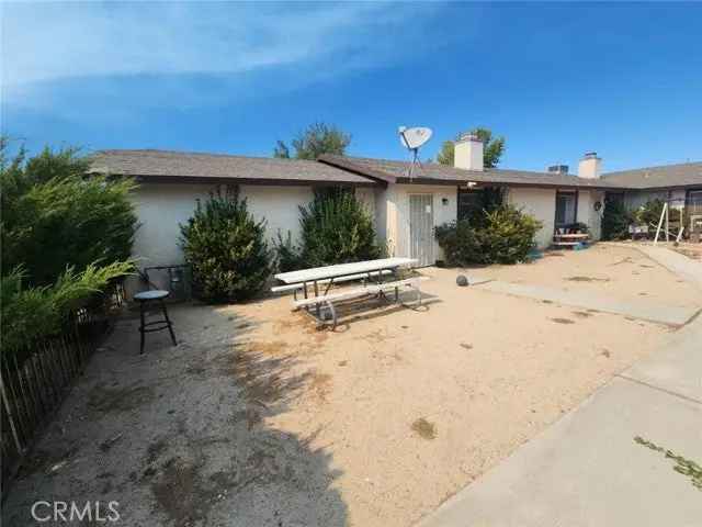 House For Sale in 21194, Laguna Road, Apple Valley, California