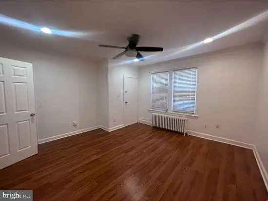 House For Sale in 1515, Isherwood Street Northeast, Washington, District of Columbia