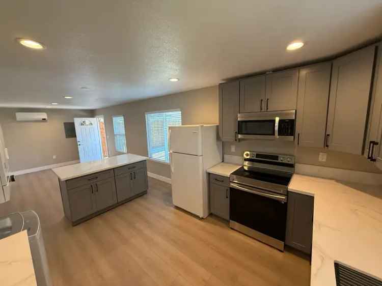 Rent New 2 Bed 1 Bath ADU Apartment in North Napa with Private Yard