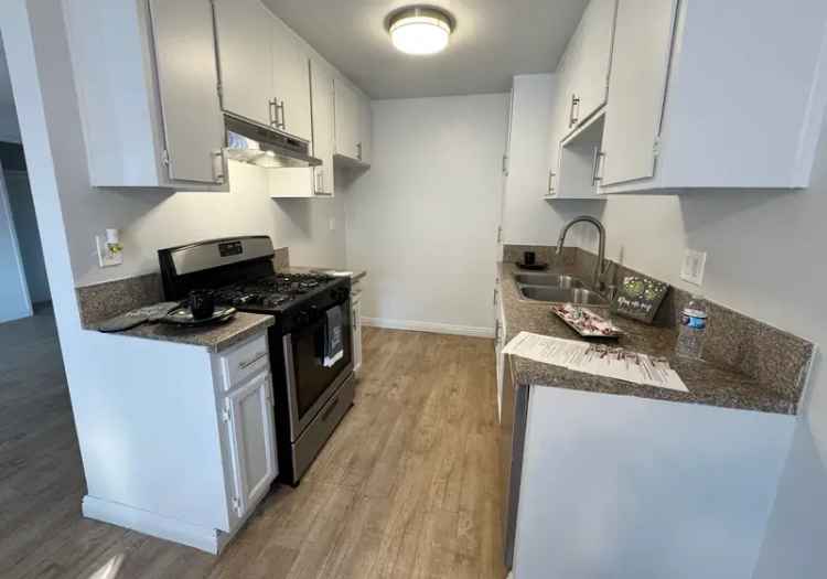 Rent Stylish Apartments in Bellflower with Great Amenities