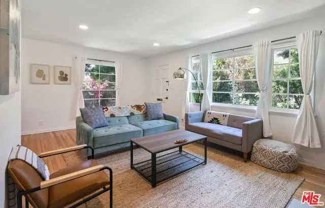 House For Sale in 521, Venice Way, Los Angeles, California