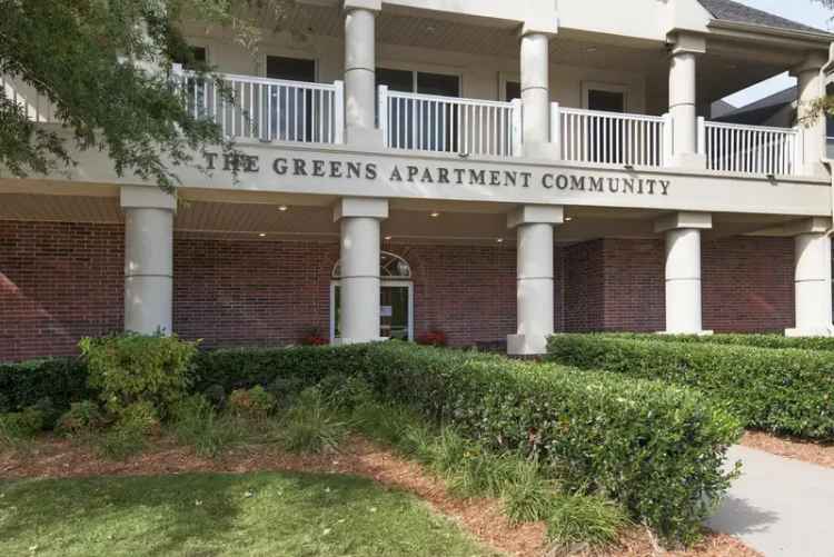 Rent Apartments at The Greens in Springfield with Golf Course Access