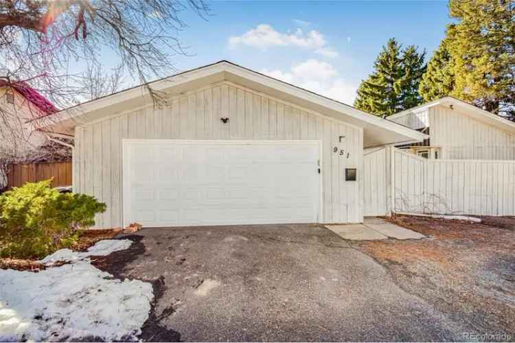 Buy spacious house in Aurora with studio apartment and expansive backyard