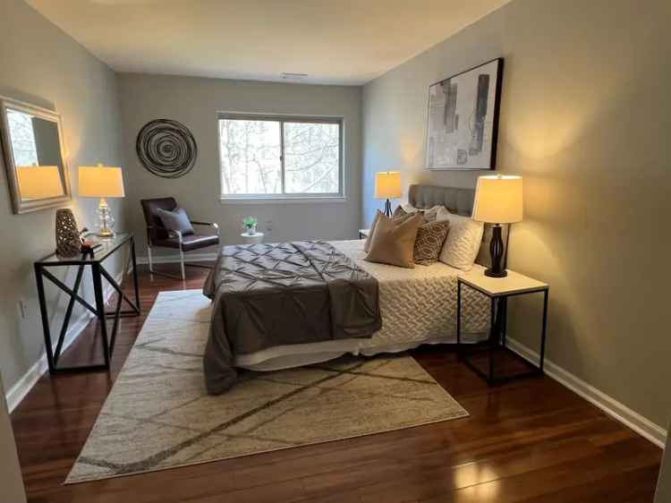 Rent 3 Bed 2 Bath Condo in Bethesda Park with Spacious Living Area