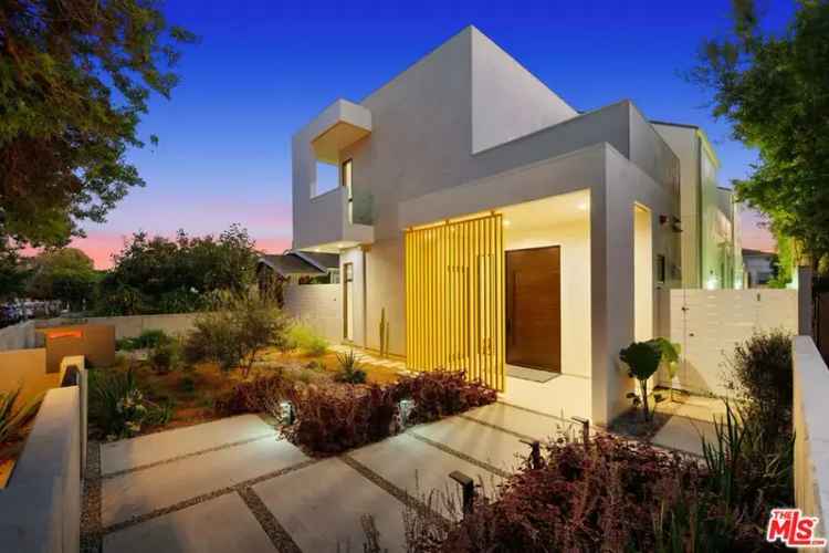 Buy Contemporary Home with Pool and Basement Near Montana Avenue