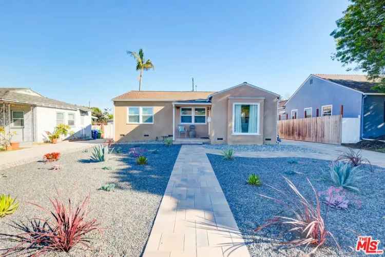 House For Sale in 7864, Vicksburg Avenue, Los Angeles, California