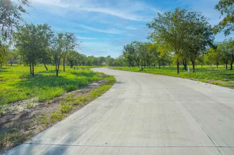 Buy Luxury Estate Lots in Parker County with Hilltop Views and Creek Access