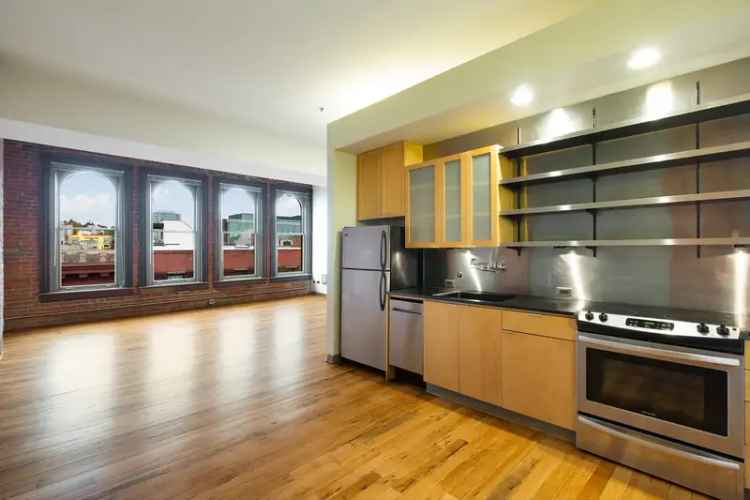 Rent Apartments in Downtown Seattle with Stunning Views and Unique Features