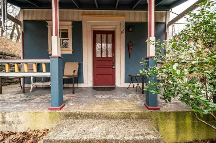 House For Sale in 98, South Main Street, Eureka Springs, Arkansas