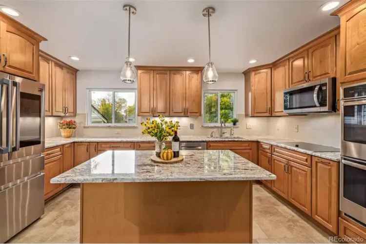 Buy House in Green Mountain Featuring Gourmet Kitchen and Spacious Layout