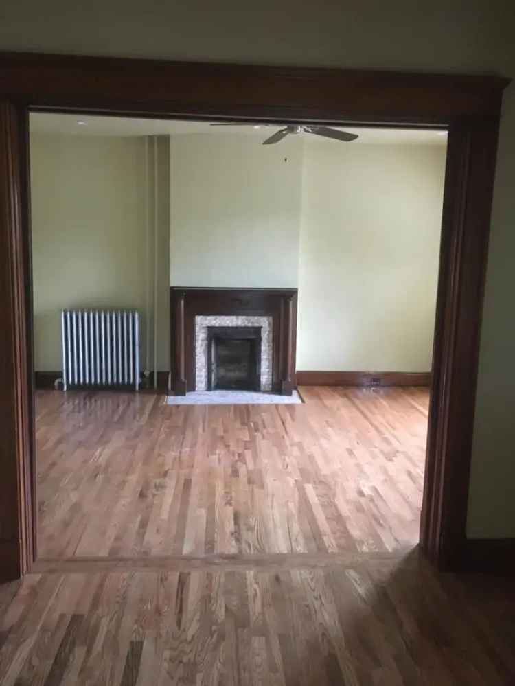 Rent Beautiful Spacious Apartment Unit with Front Porch and Parking