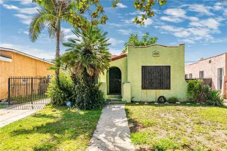 House For Sale in 624, West 102nd Street, Los Angeles, California