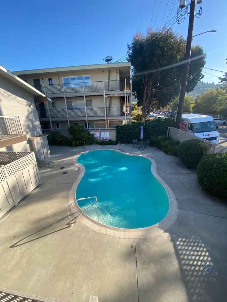 Rent Apartments in Terra Linda San Rafael with Pool and Storage