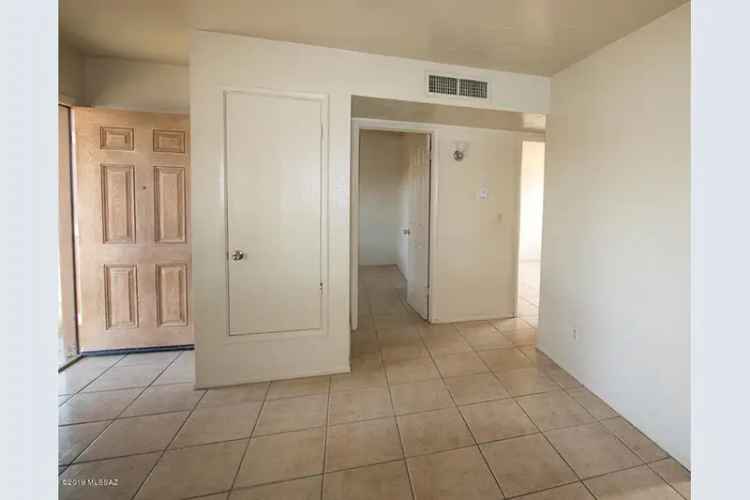 Rent Multi Family Income Property in Tucson with Two Duplexes and Amenities