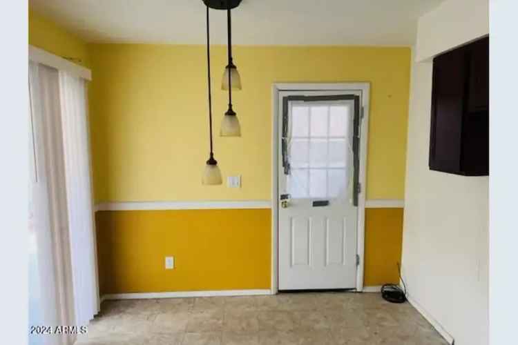 Charming 2 Bedroom Home for Rent in Northtown 55 Plus Community