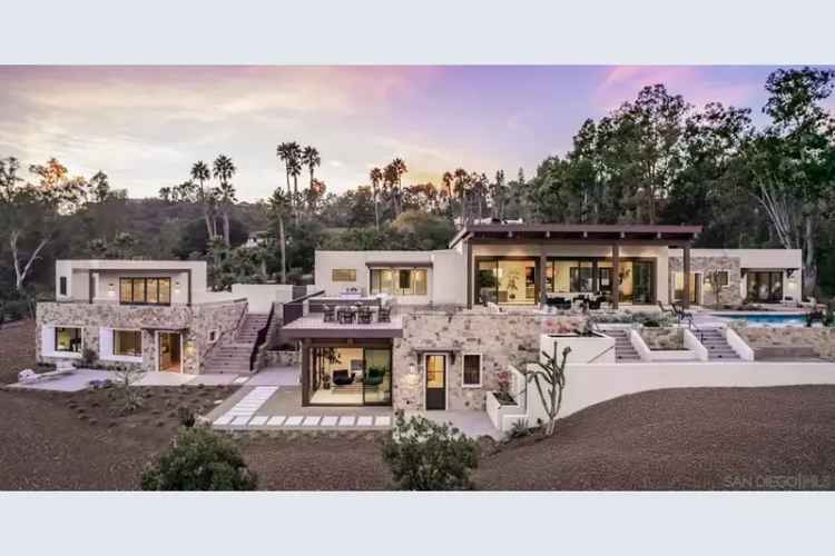 House For Sale in 4728, El Aspecto, Rancho Santa Fe, California