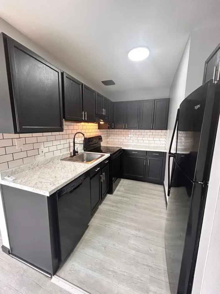 Rent Renovated Apartment Near Cedar Beach Park with Modern Features