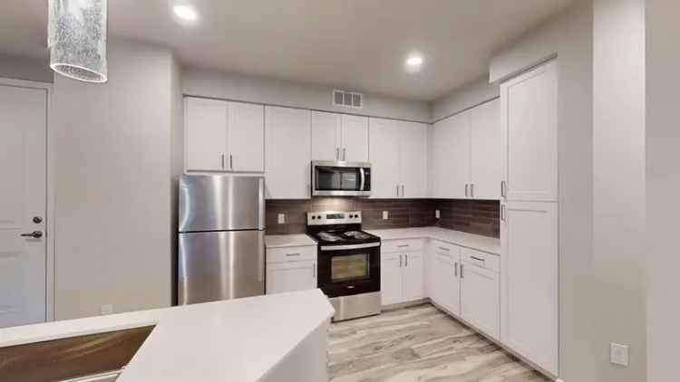 Rent High-End Apartments in Downtown Colorado Springs with Stunning Views