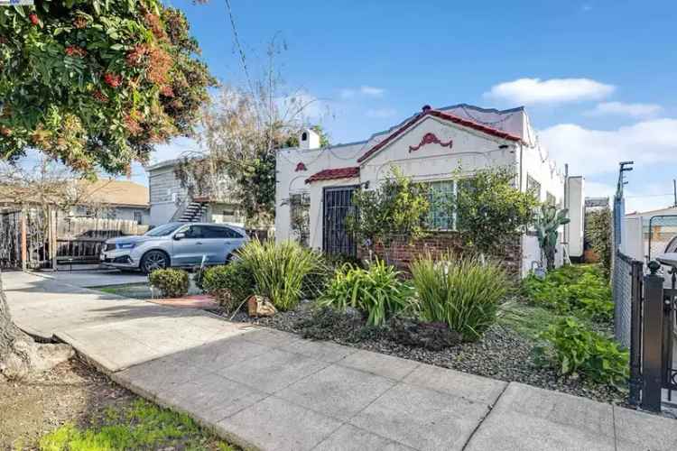 Buy Single Family Home in Oakland with 2 Bedrooms and Off-Street Parking