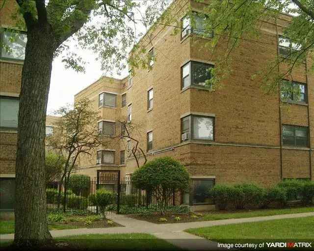 Rent Apartments in Rogers Park Chicago with Lake Michigan Views