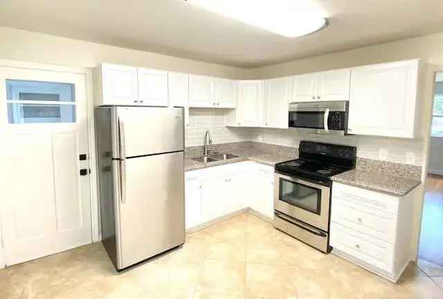 Rent Apartment Unit in Durham with Renovated Features and Close Amenities