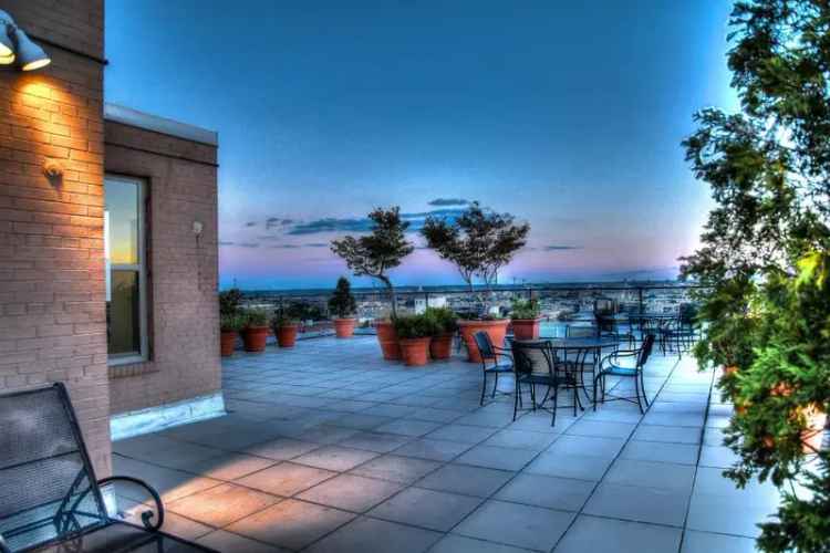 Rent Apartments in Columbia Heights with Views and Modern Amenities