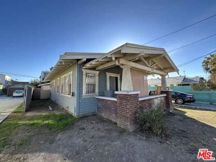 House For Sale in 1210, North Mariposa Avenue, Los Angeles, California