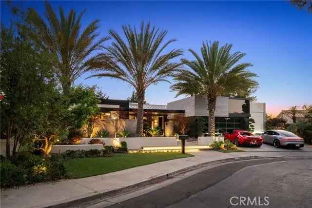 House For Sale in 15, Torrey Pines Lane, Newport Beach, California