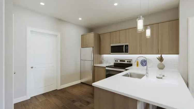 Rent Luxury Apartments in Uniondale with Rich Amenities for 55+