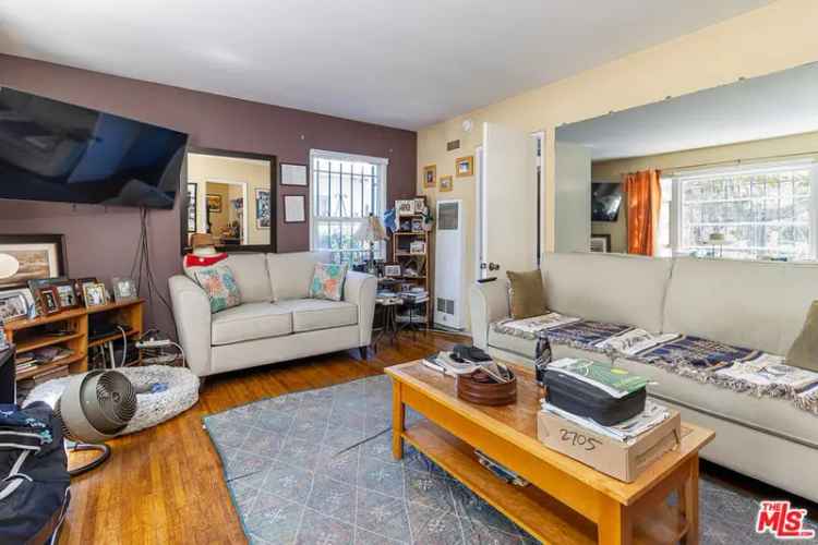 House For Sale in 631, Venice Boulevard, Los Angeles, California