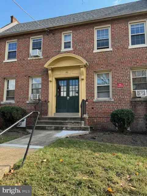 House For Sale in 183, 35th Street Northeast, Washington, District of Columbia