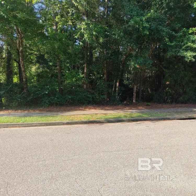 Land For Sale in Daphne, Alabama